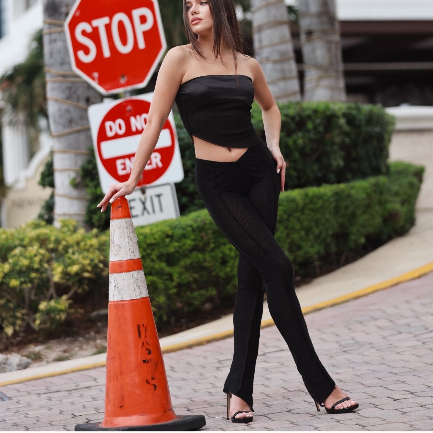 Amara V Waist Sheer Mesh Pants - INAMORE